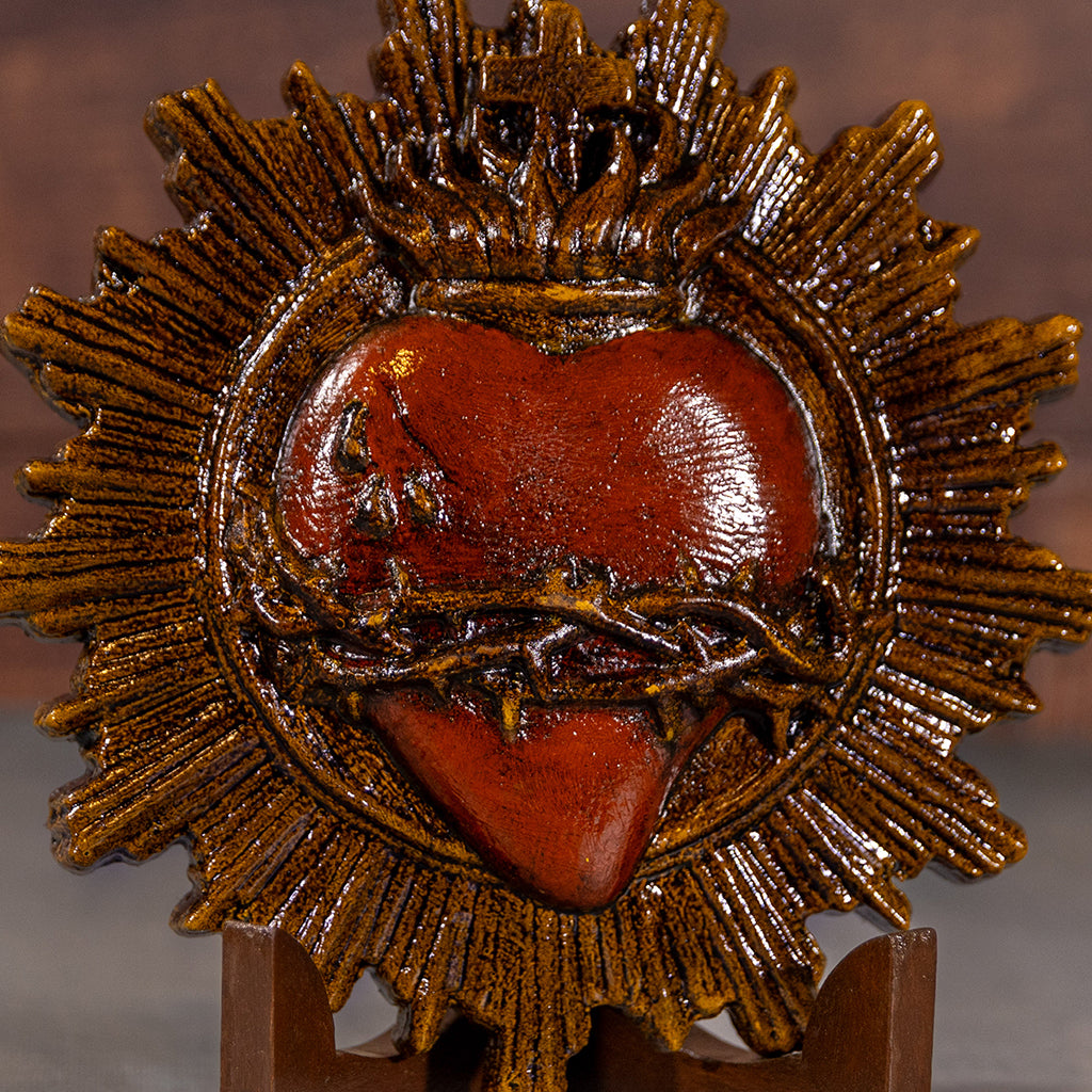 Corazón de Jesús tallado en madera
